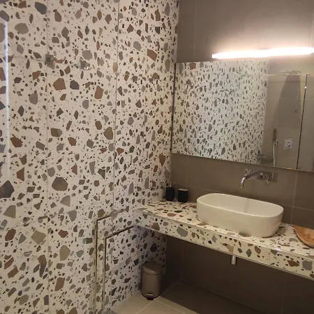 Live Guest house *