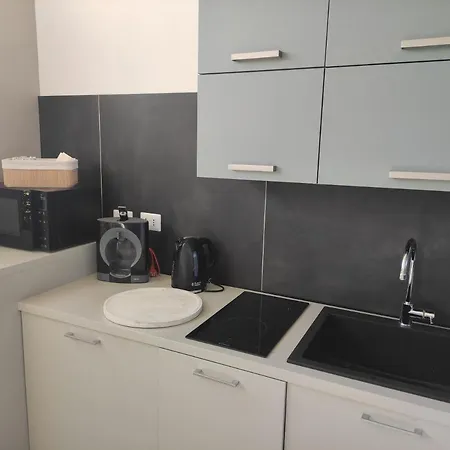 Live Guest house 4*